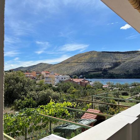 Apartmani Mlinar - Two Bedroom Apartment With Seaview Grebaštica 外观 照片