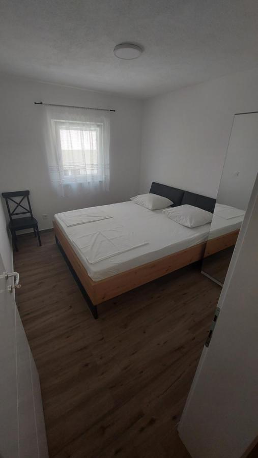 Apartmani Mlinar - Two Bedroom Apartment With Seaview Grebaštica 外观 照片
