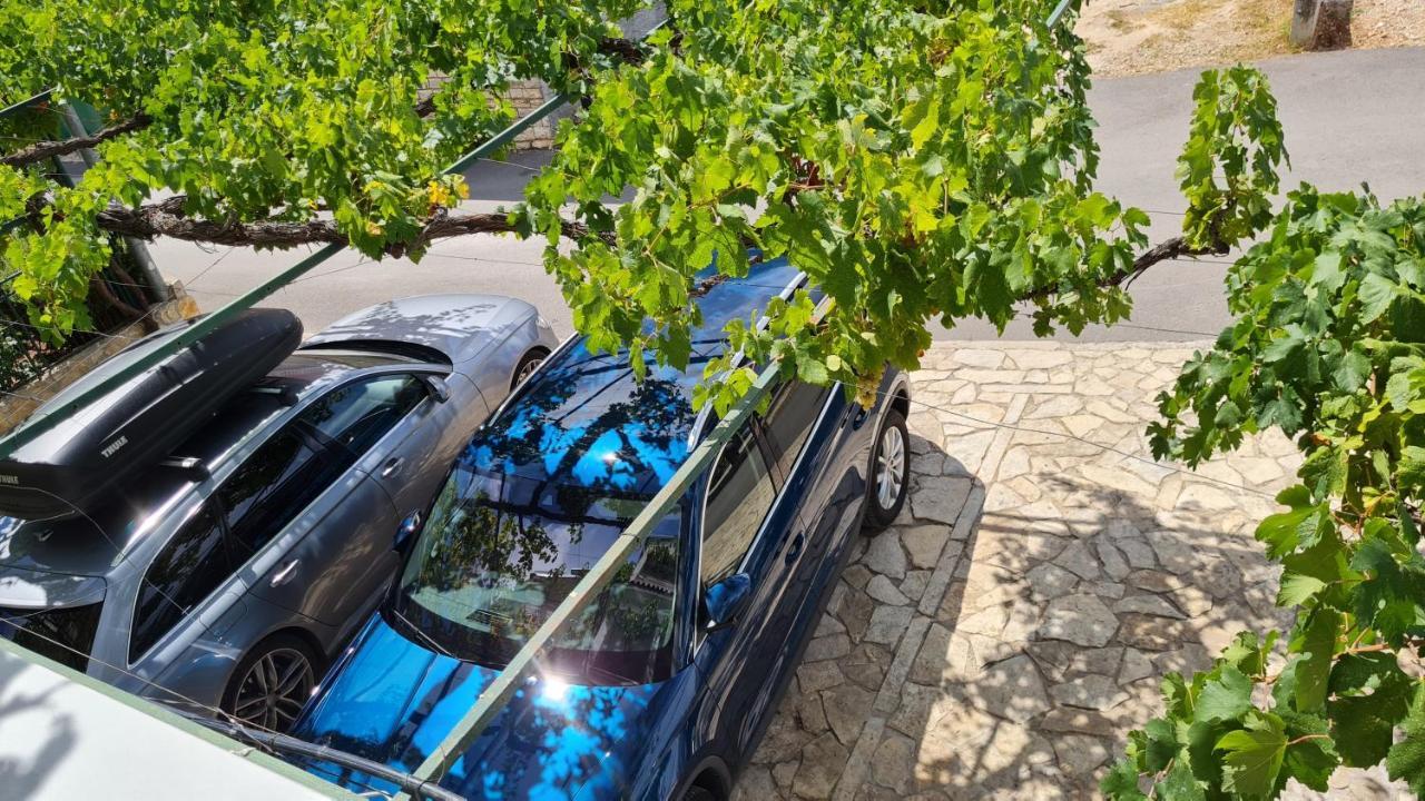 Apartmani Mlinar - Two Bedroom Apartment With Seaview Grebaštica 外观 照片