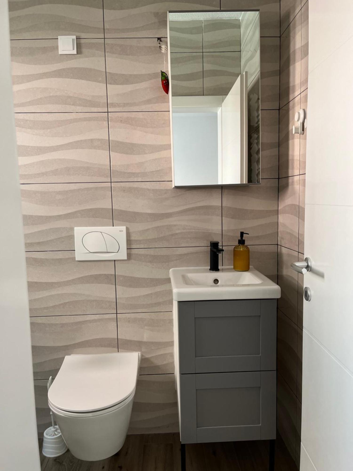 Apartmani Mlinar - Two Bedroom Apartment With Seaview Grebaštica 外观 照片
