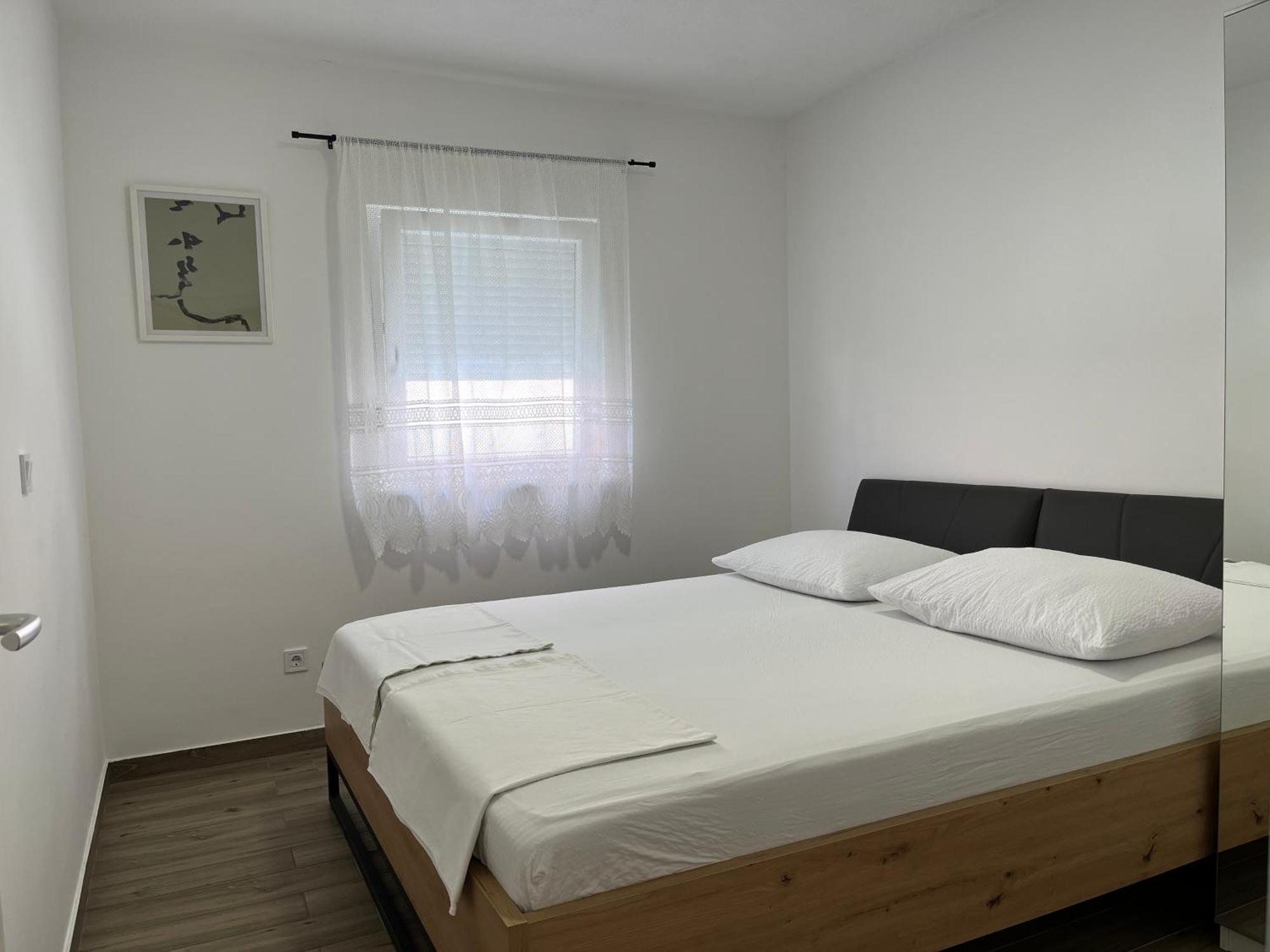 Apartmani Mlinar - Two Bedroom Apartment With Seaview Grebaštica 外观 照片